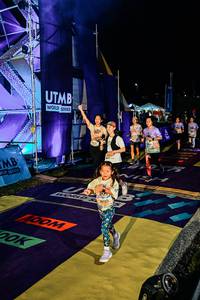 BIB: 
                            <button type="button" onclick="openModal(25250987)" class="btn btn-primary btn-sm float-right btn-popup" data-toggle="modal" data-target=".modal-high-quality">
                        <i class="fas fa-shopping-cart"></i> Add to Cart
                    </button>
                                            <button type="button" onclick="isThisMe(25250987, true)" class="btn btn-success btn-sm float-right btn-popup btn-isme hidden" data-toggle="tooltip" data-placement="bottom" title="นี่คือรูปของคุณใช่ไหม คลิกที่นี่เพื่อเอาเข้าอัลบั้ม">
                        <i class="fas fa-plus"></i> Add to album
                    </button>
                    <button type="button" onclick="isThisMe(25250987, false)" class="btn btn-warning btn-sm float-right btn-popup btn-isnotme hidden">
                        <i class="fas fa-ban"></i> Remove from album
                    </button>